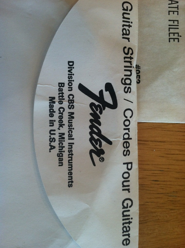 fenderstrings3_zps5102678a.jpg