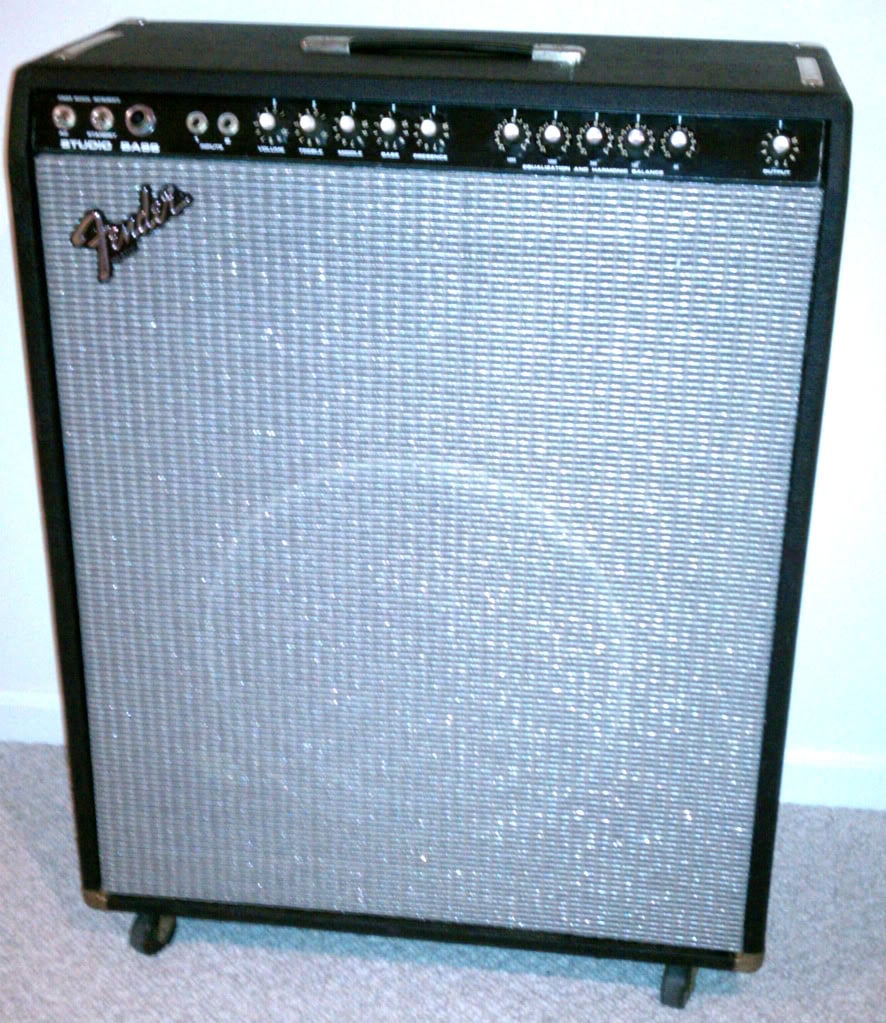 FenderStudioBass.jpg