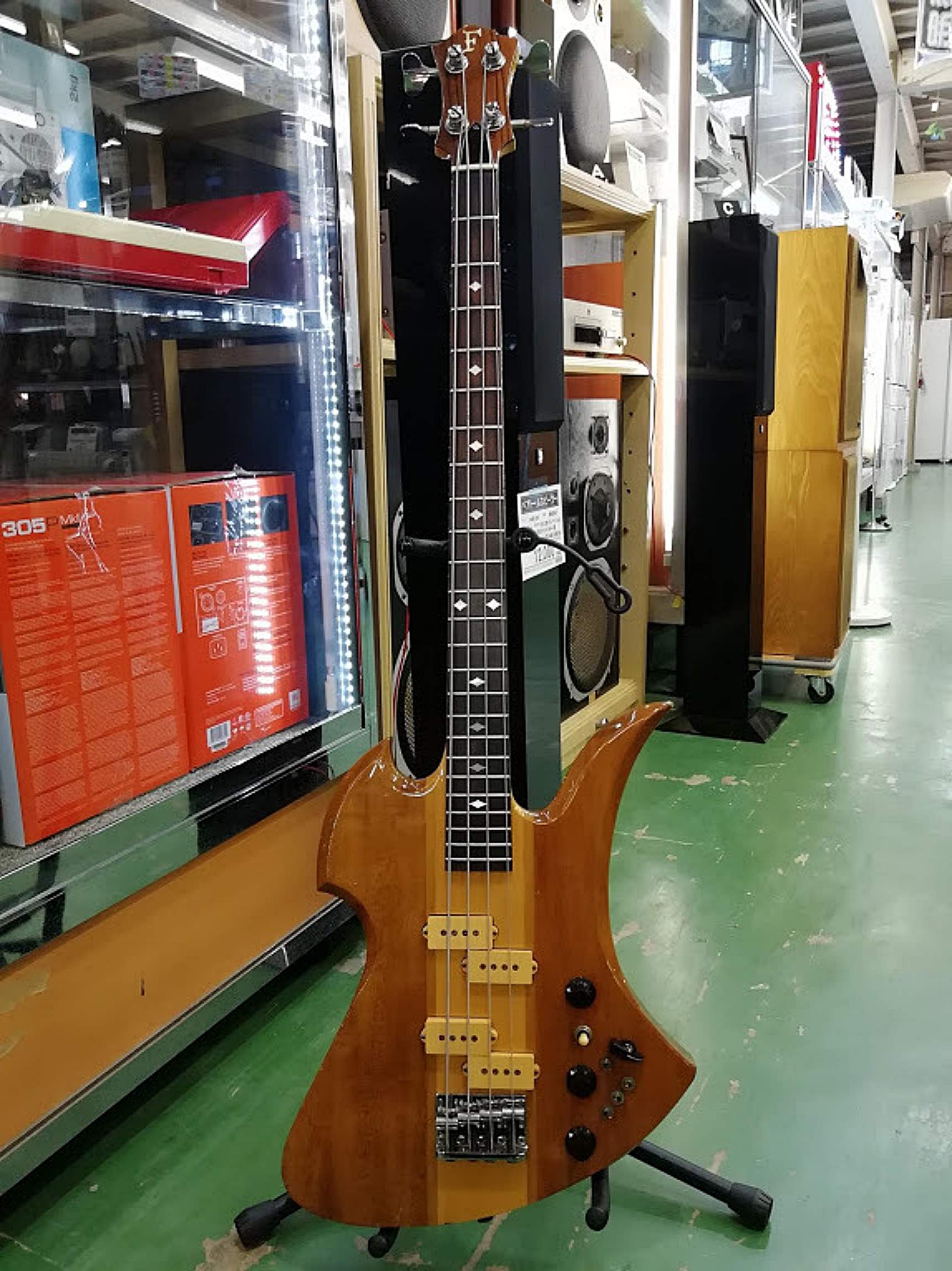 Fernandes Mockingbird.jpg