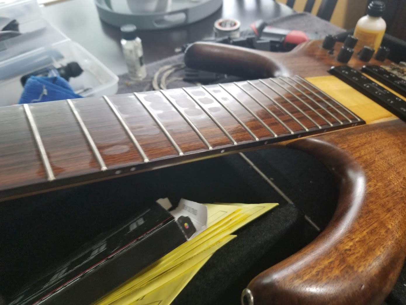 fingerboardfinish.jpg