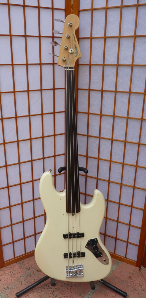 fj_fretless_01.jpg