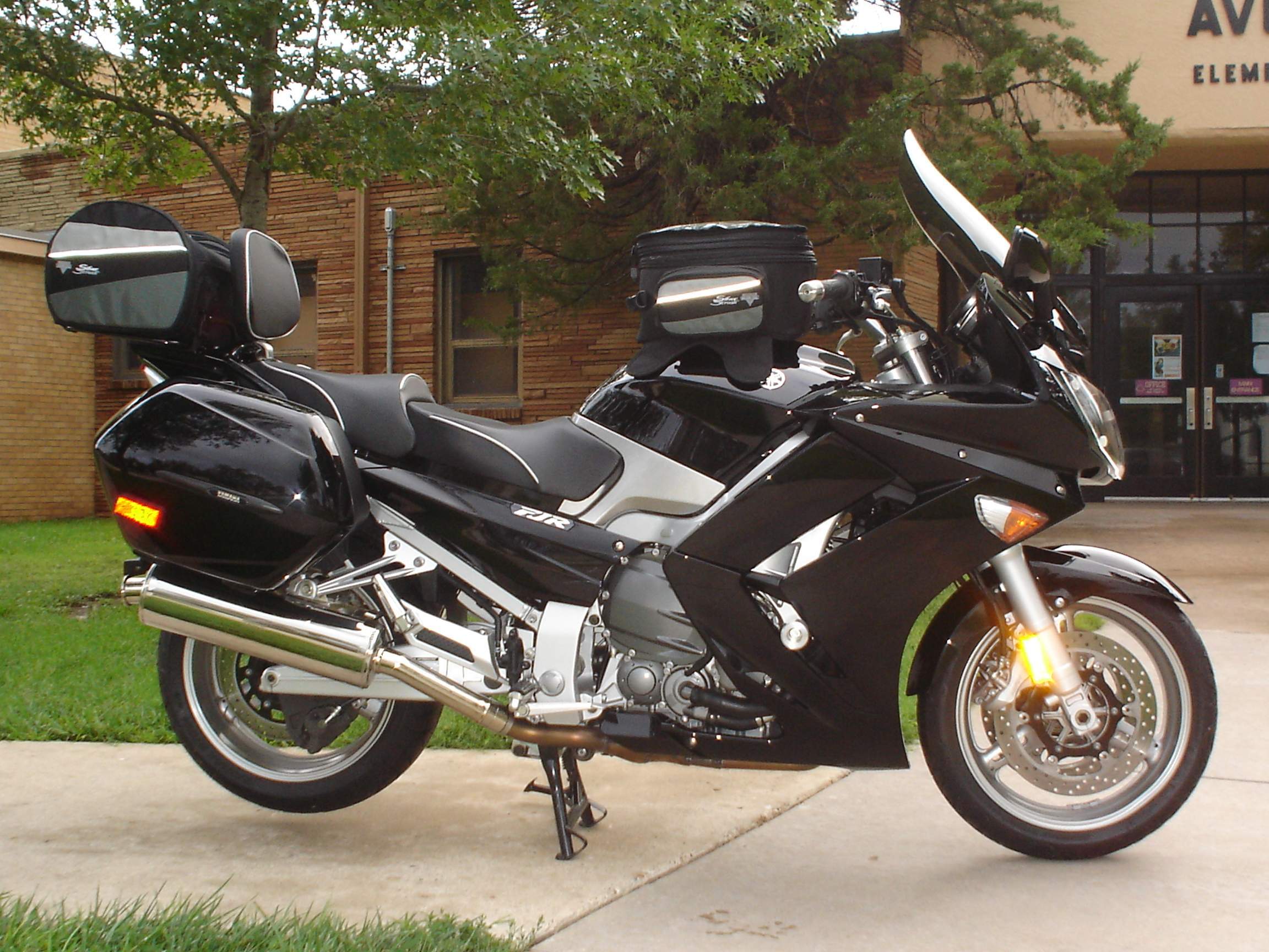 FJR pics 001.jpg