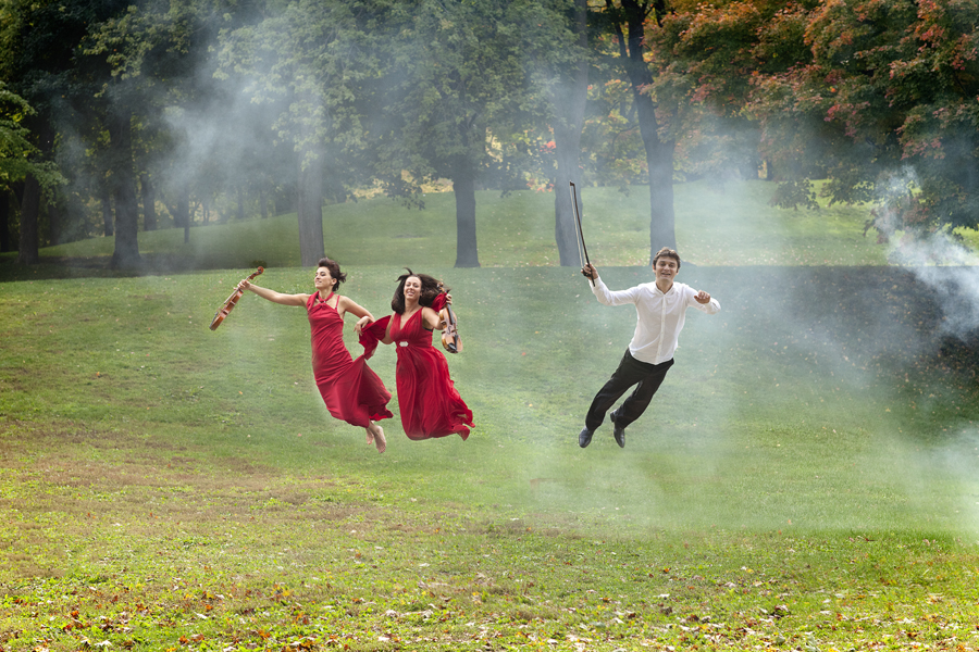 flying-violinist-conductor.jpg