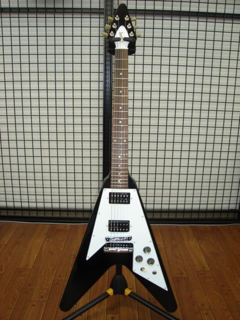 FlyingV67_EB_org.jpg