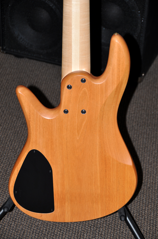 Fodera-koa-back-body.jpg