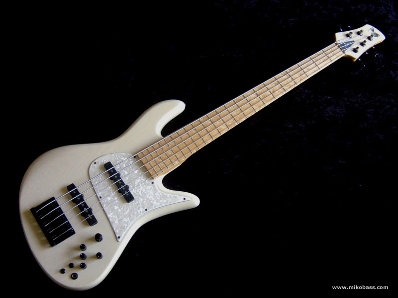 FoderaEmperor5Bolt-onWhiteAshneck.jpg
