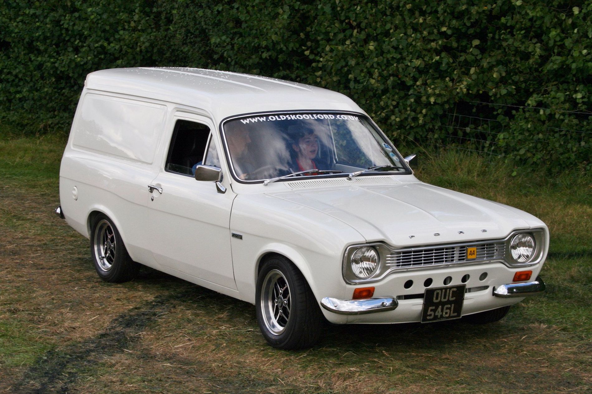 ford-escort.jpg