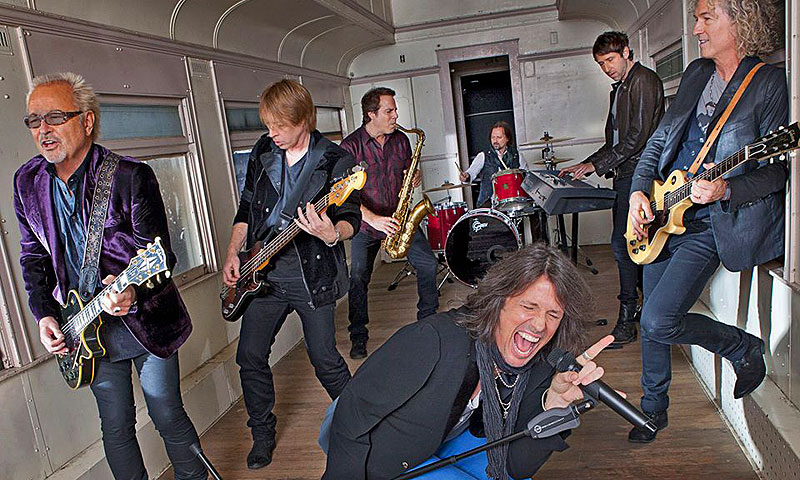 foreigner_band_5x3.jpg