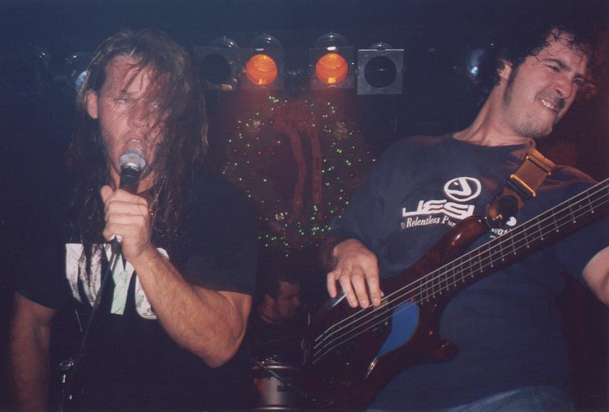 FOZZY3chrissean35mm2.gif