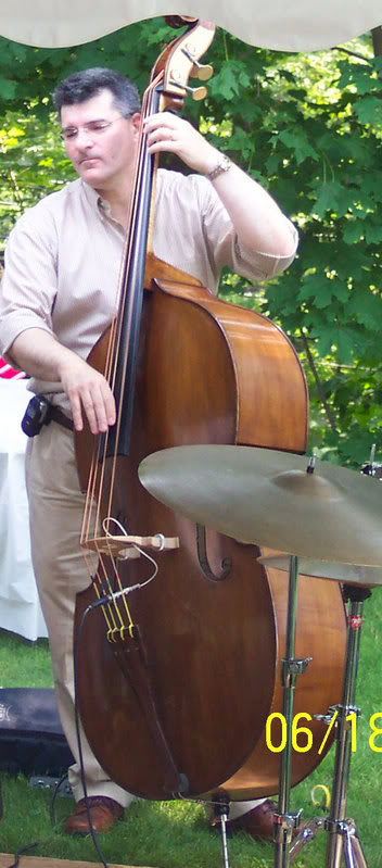 FredBass2.jpg