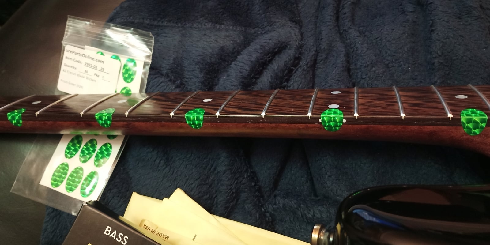 Fret markers.jpg