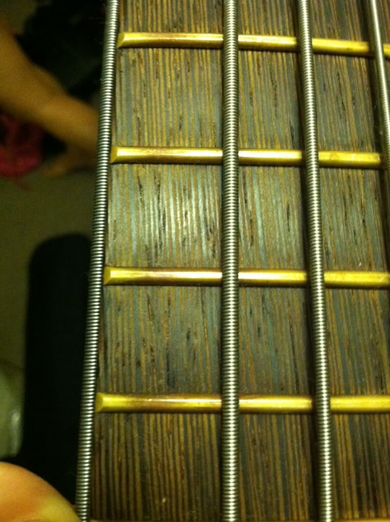 FretboardCracks.jpg