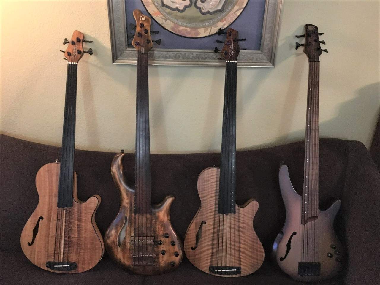 Fretless basses.jpg