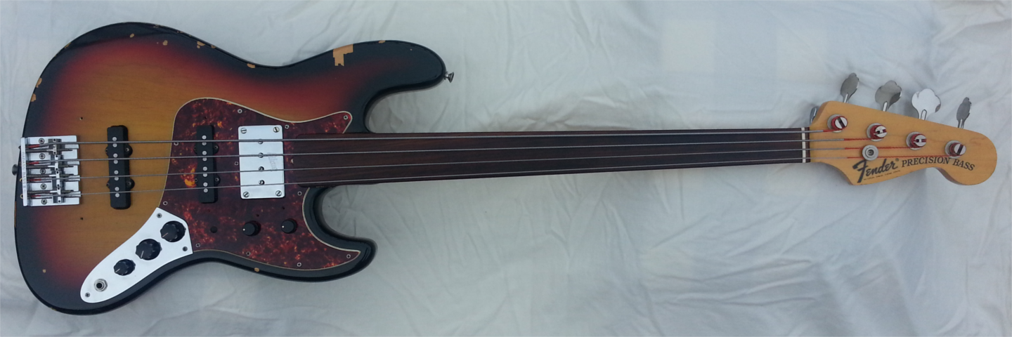 fretless-full-png.3262290