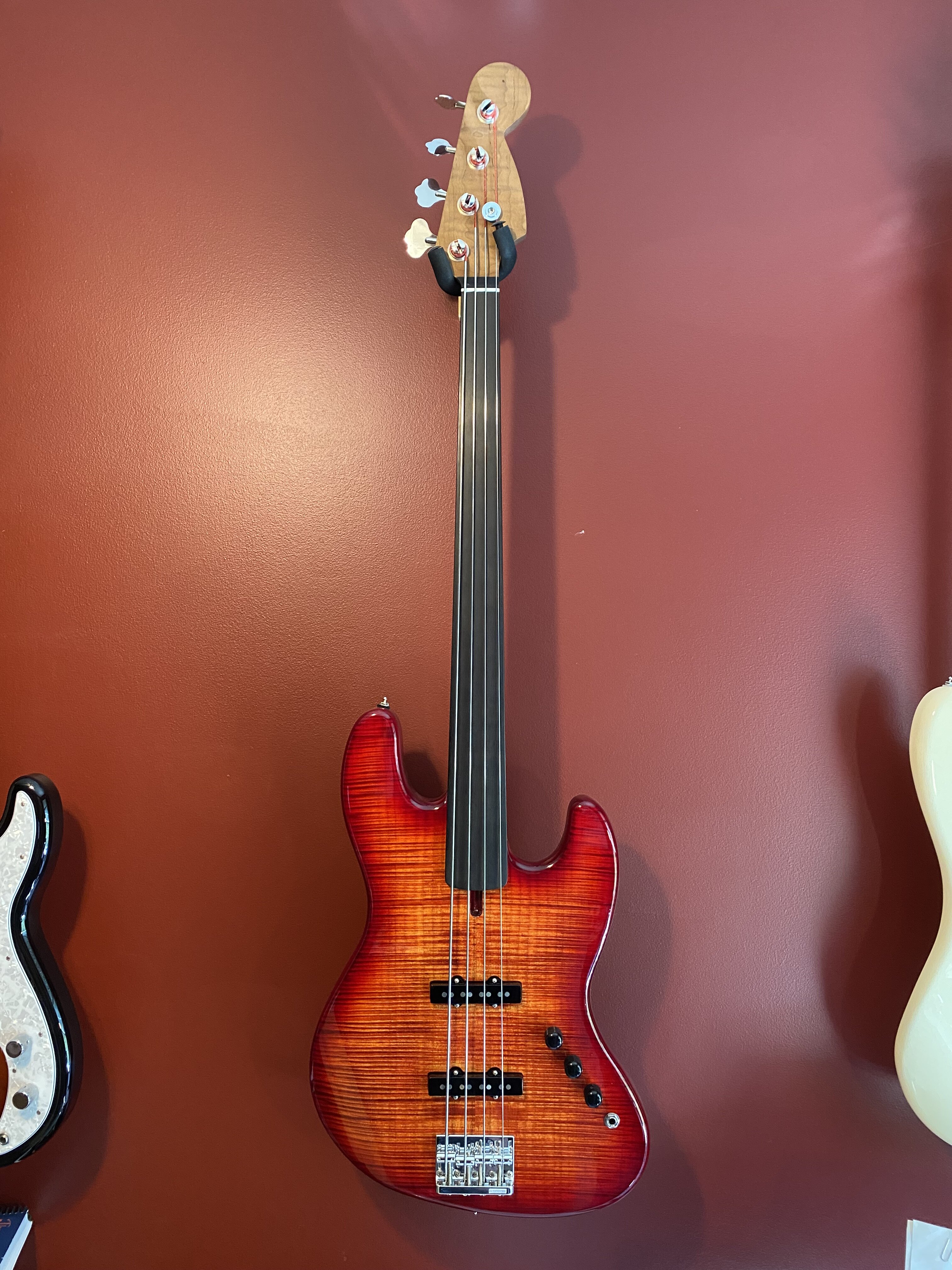 Fretless Jazz 2.jpg