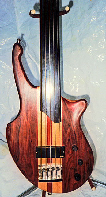 fretless.jpg