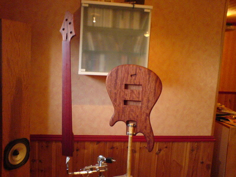 fretless-oil.jpg
