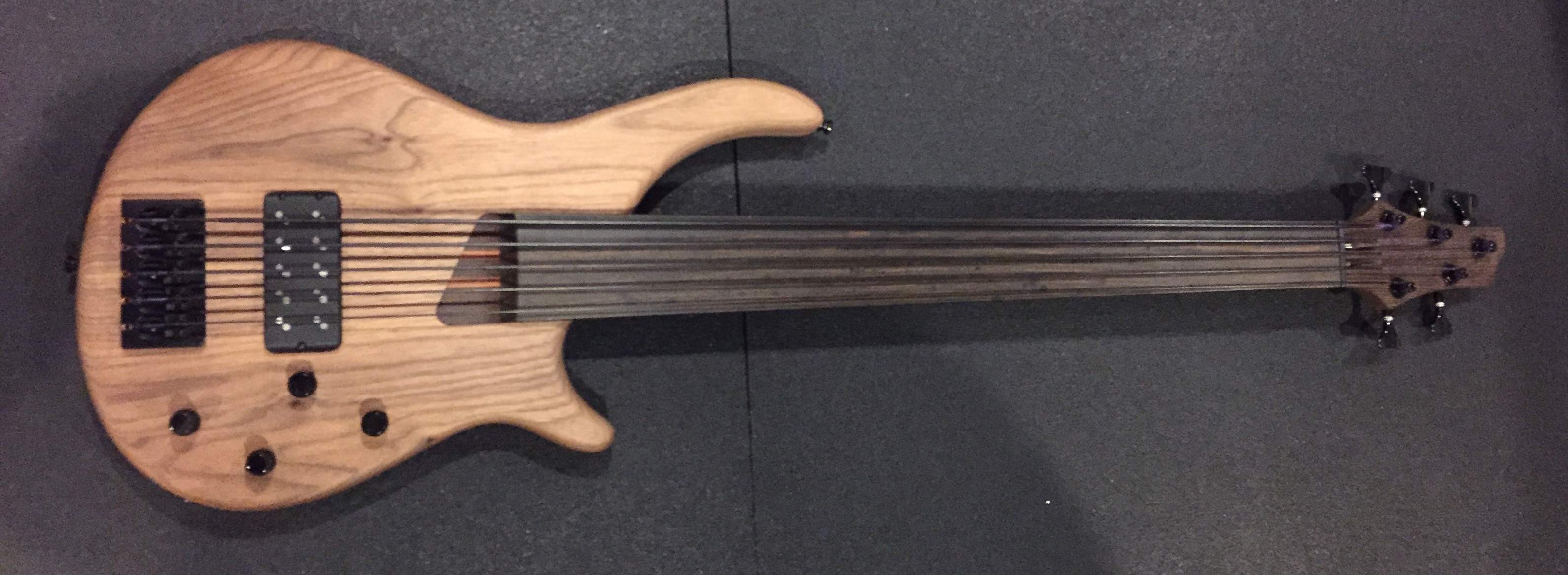 Fretless Overall.JPG