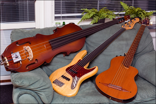 FretlessBasses_640.jpg