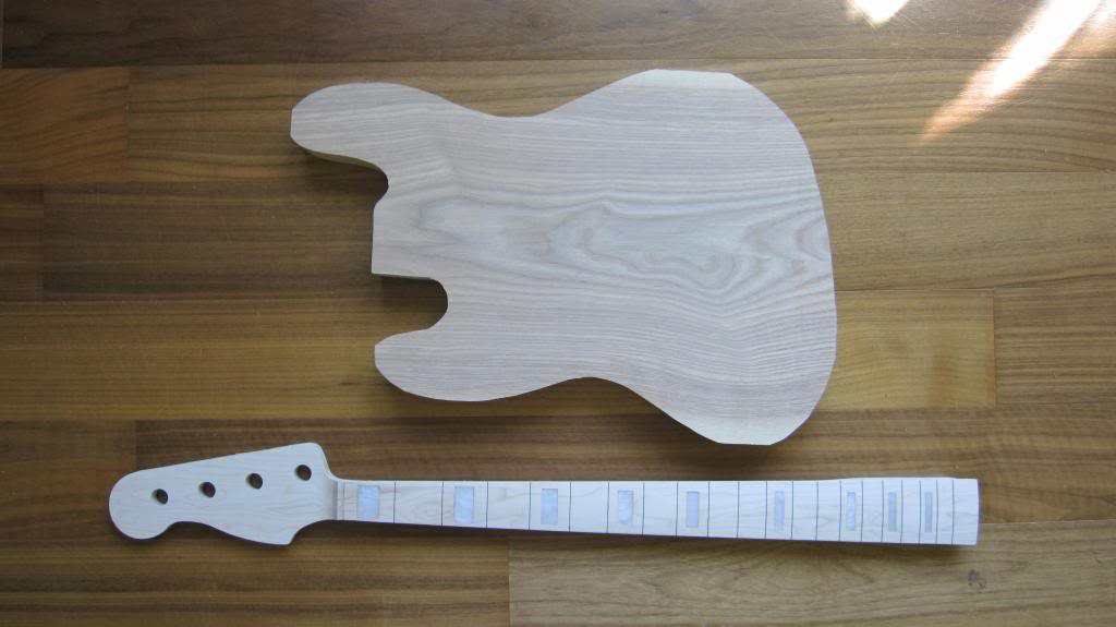 FretlessBuildPic01_zps481fcae6.jpg