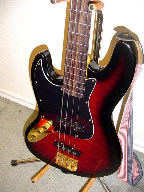fretlesssx.jpg