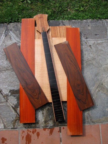 Fretlesswood_zps18eafcc5.jpg