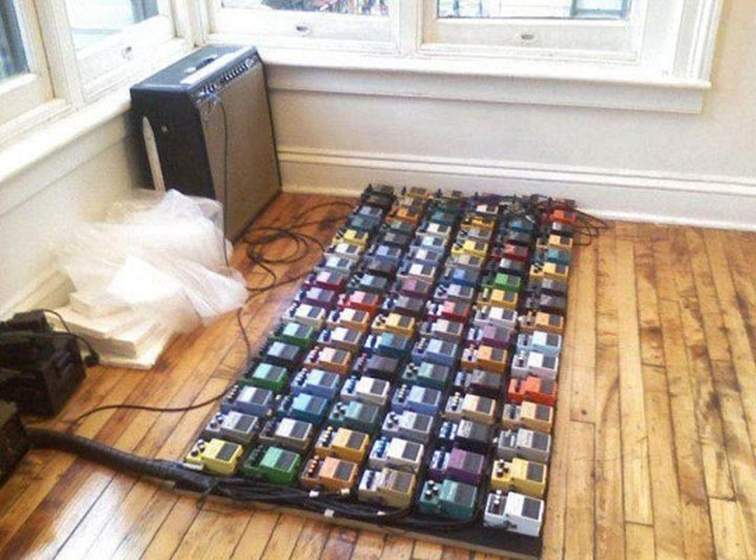 funny-guitar-pedals-amplifier.jpg