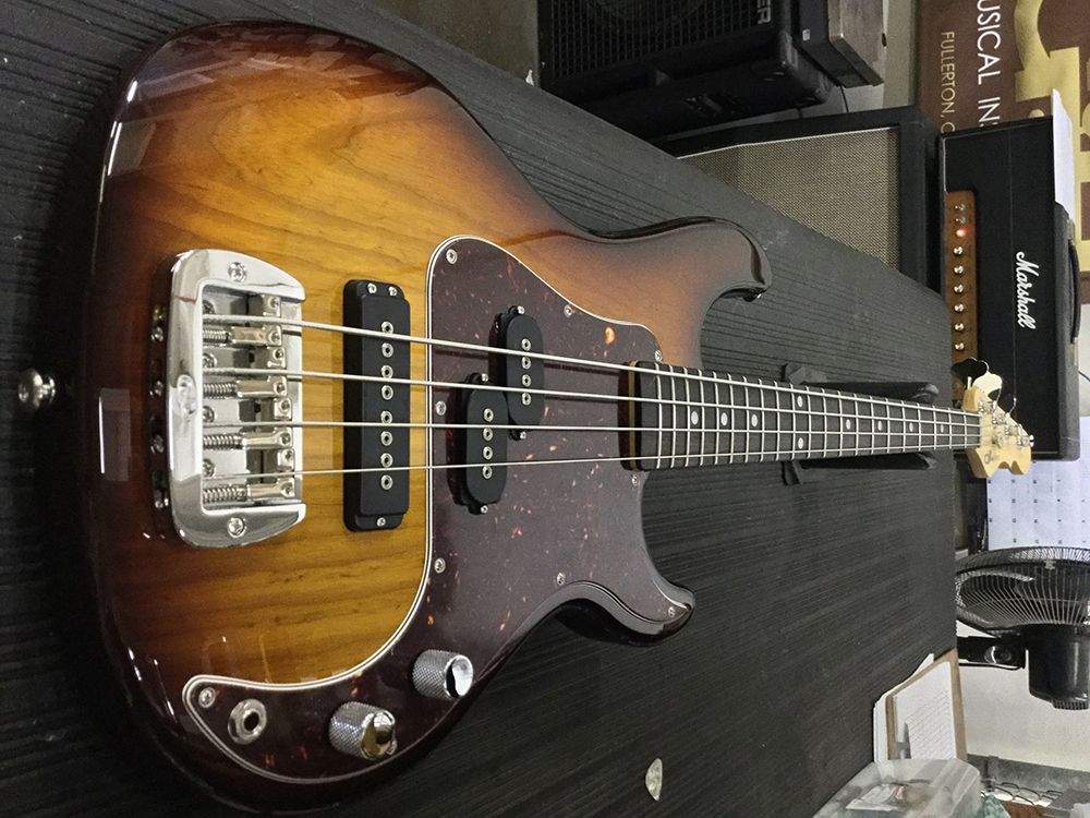 G&L CLF1705329.jpg