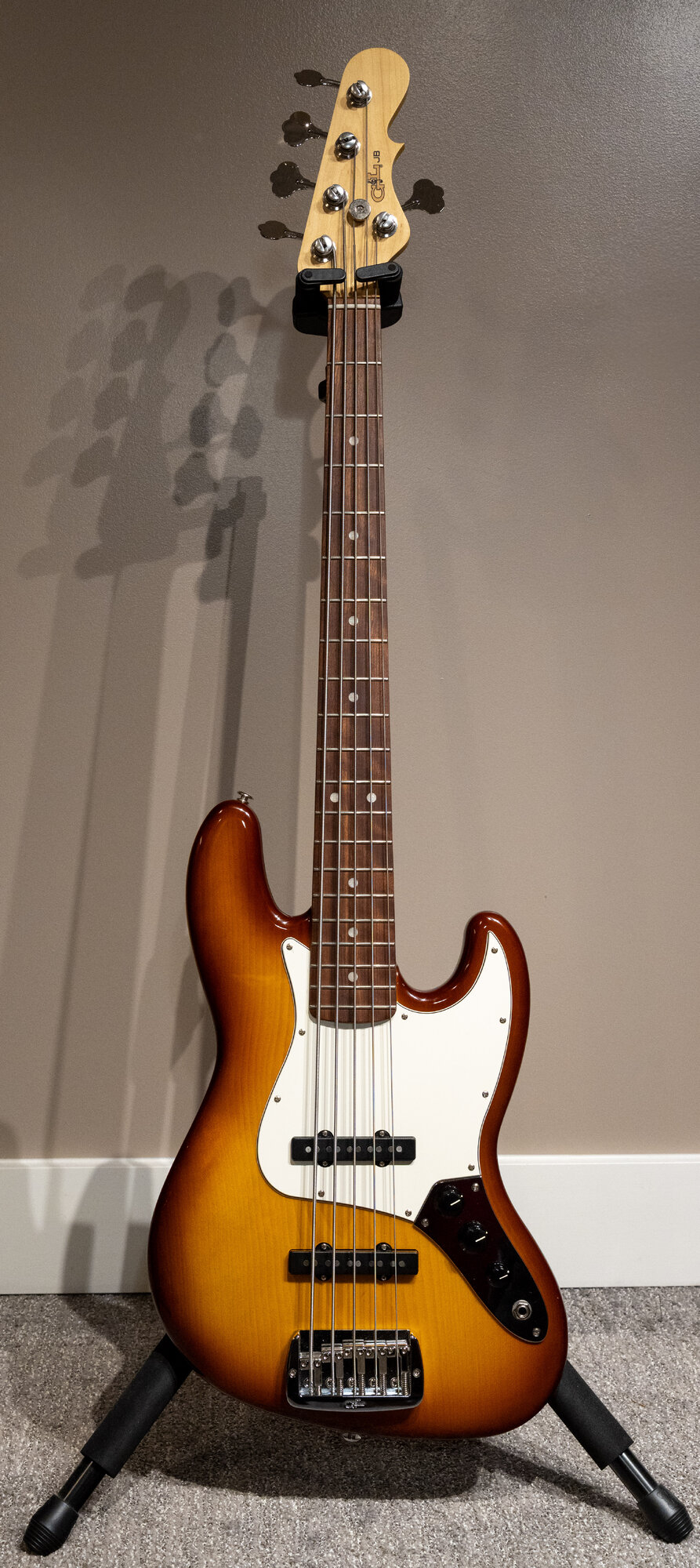G&L JB5.jpg