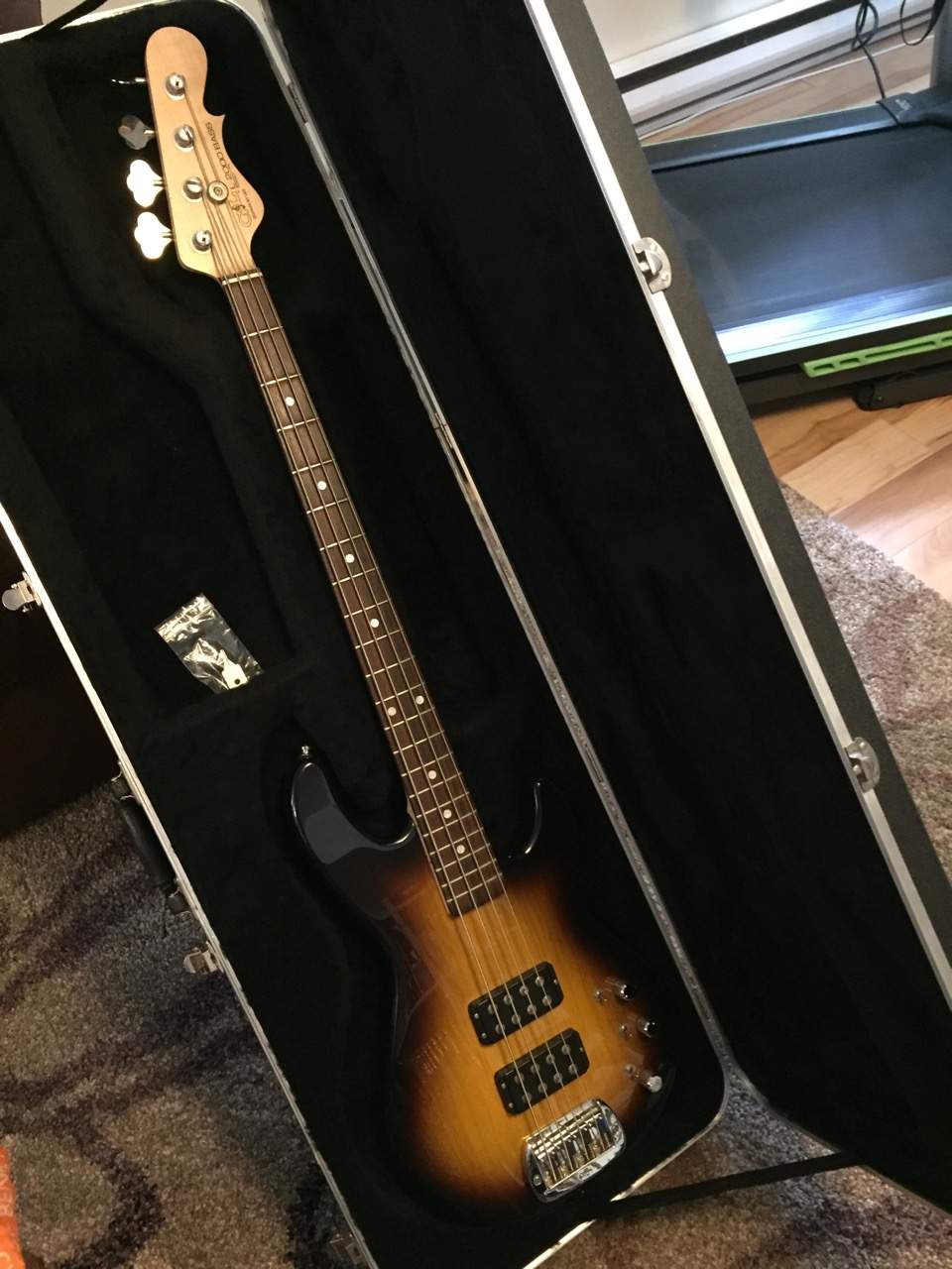 G&L L2000 - 9.jpg