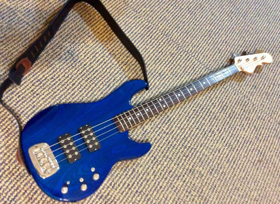 G&L L2000.jpg