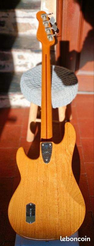 G&L L2000e 1981 c.jpg