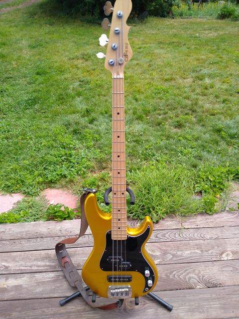 G&L SB-2 1994.jpg