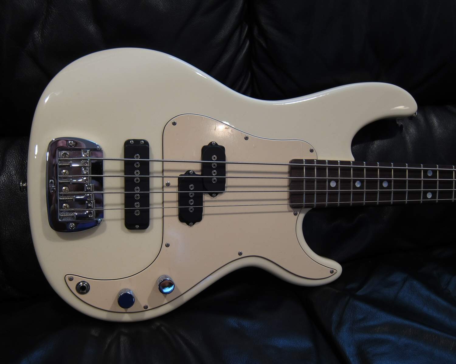 G&L-SB-2_Body.jpg