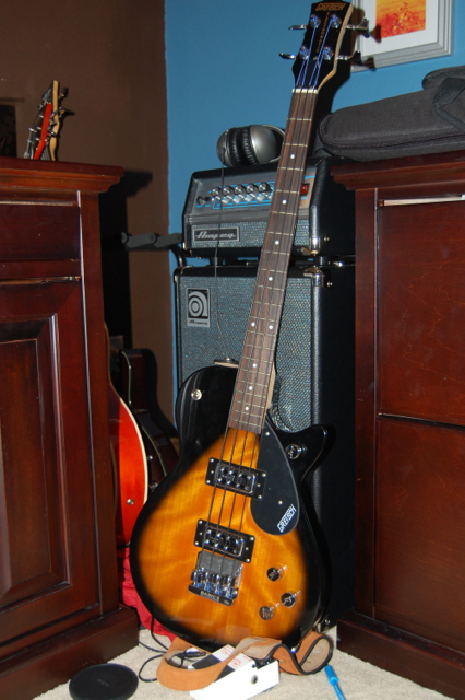 G2220NylonStrings.jpg