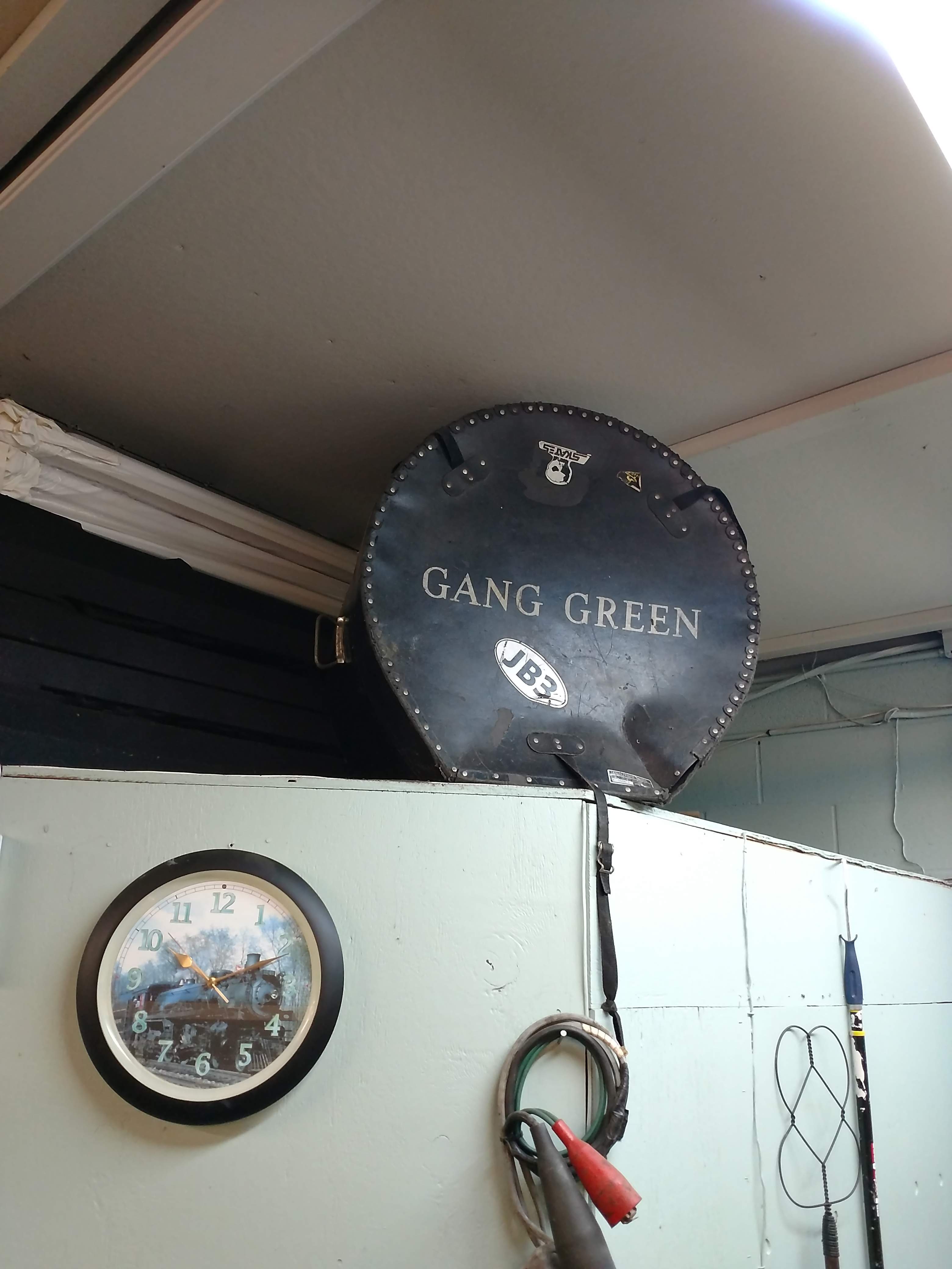 GANG GREEN.jpg