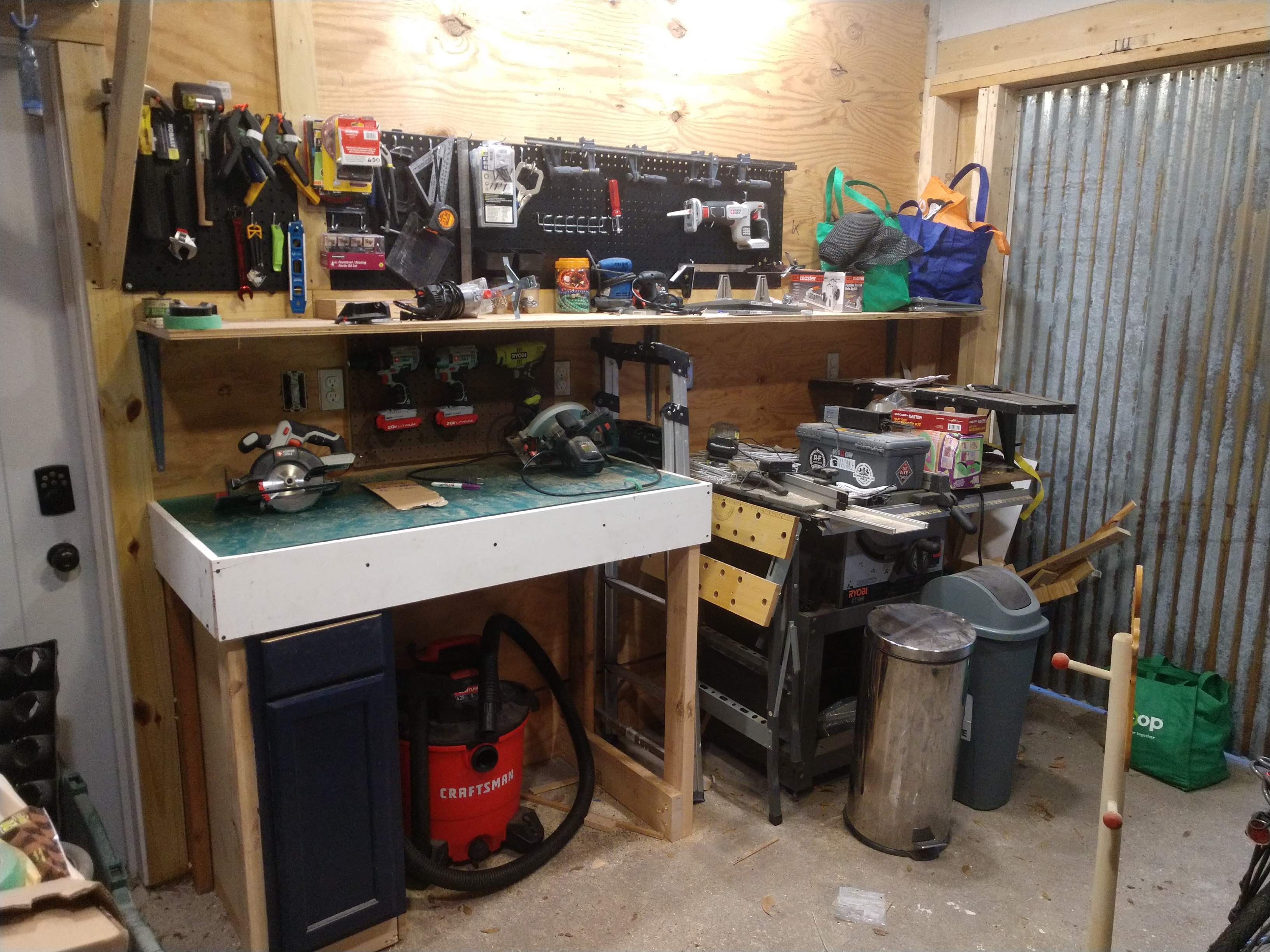 garage2.jpg