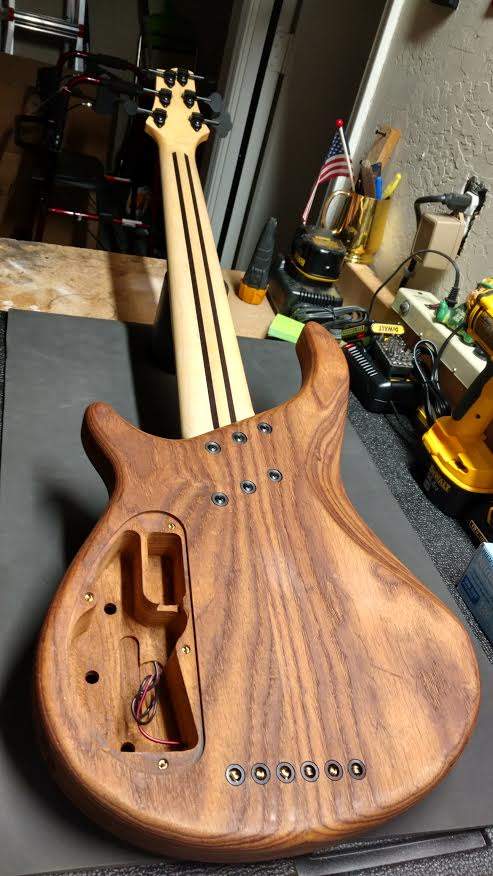 Gecko 6FL Hardware on Back.jpg