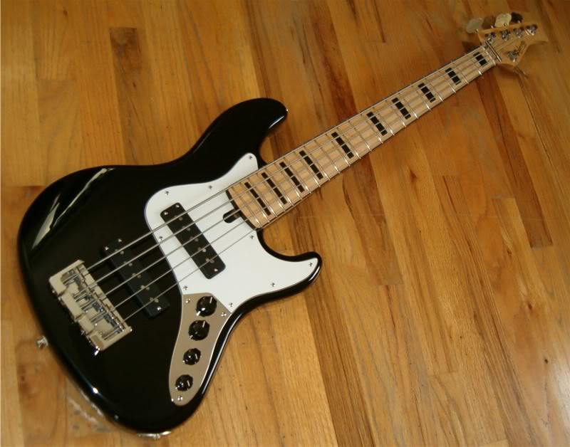 Geddy_Vee004.jpg