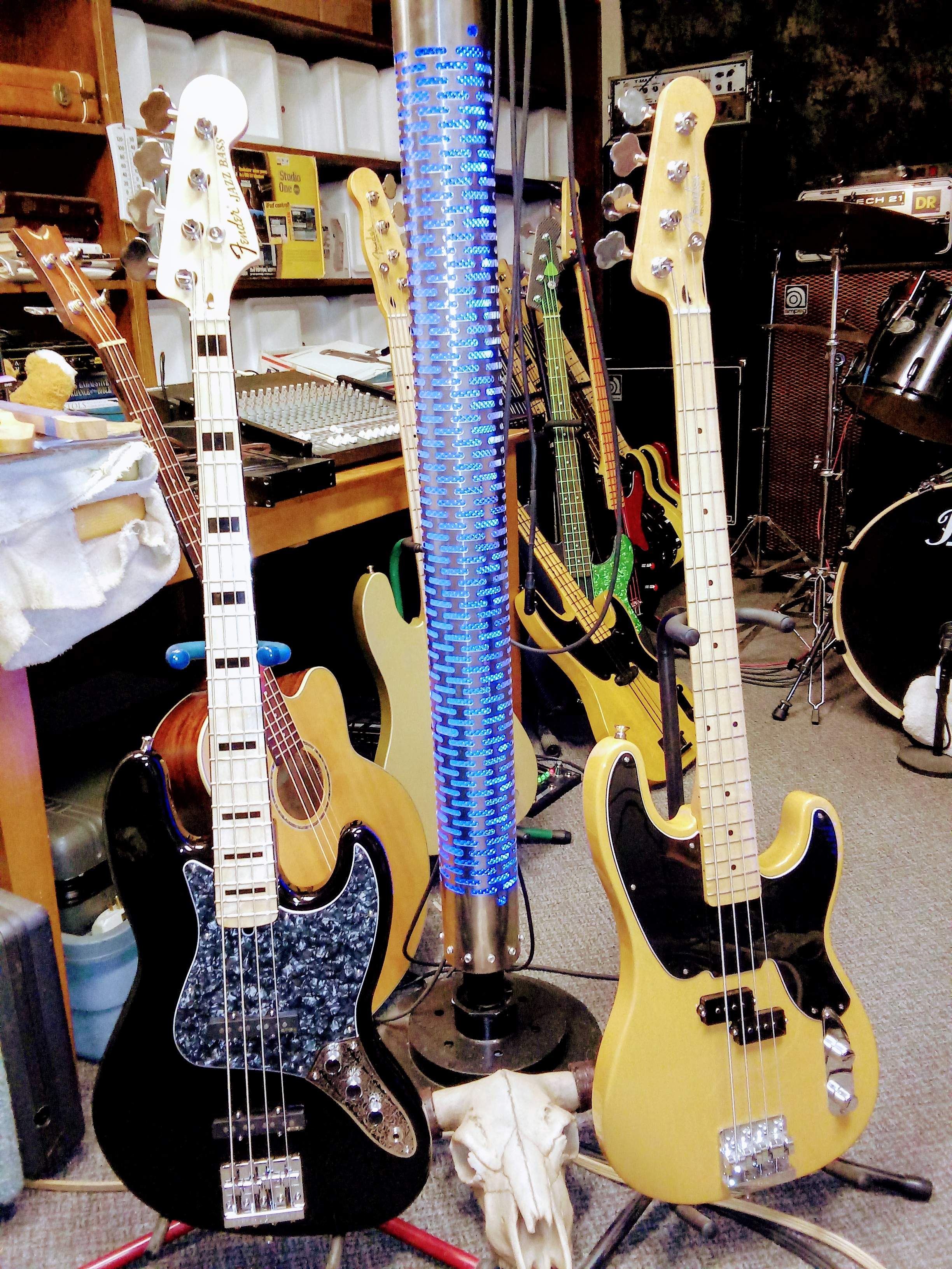 GEDDYLEE16.jpg