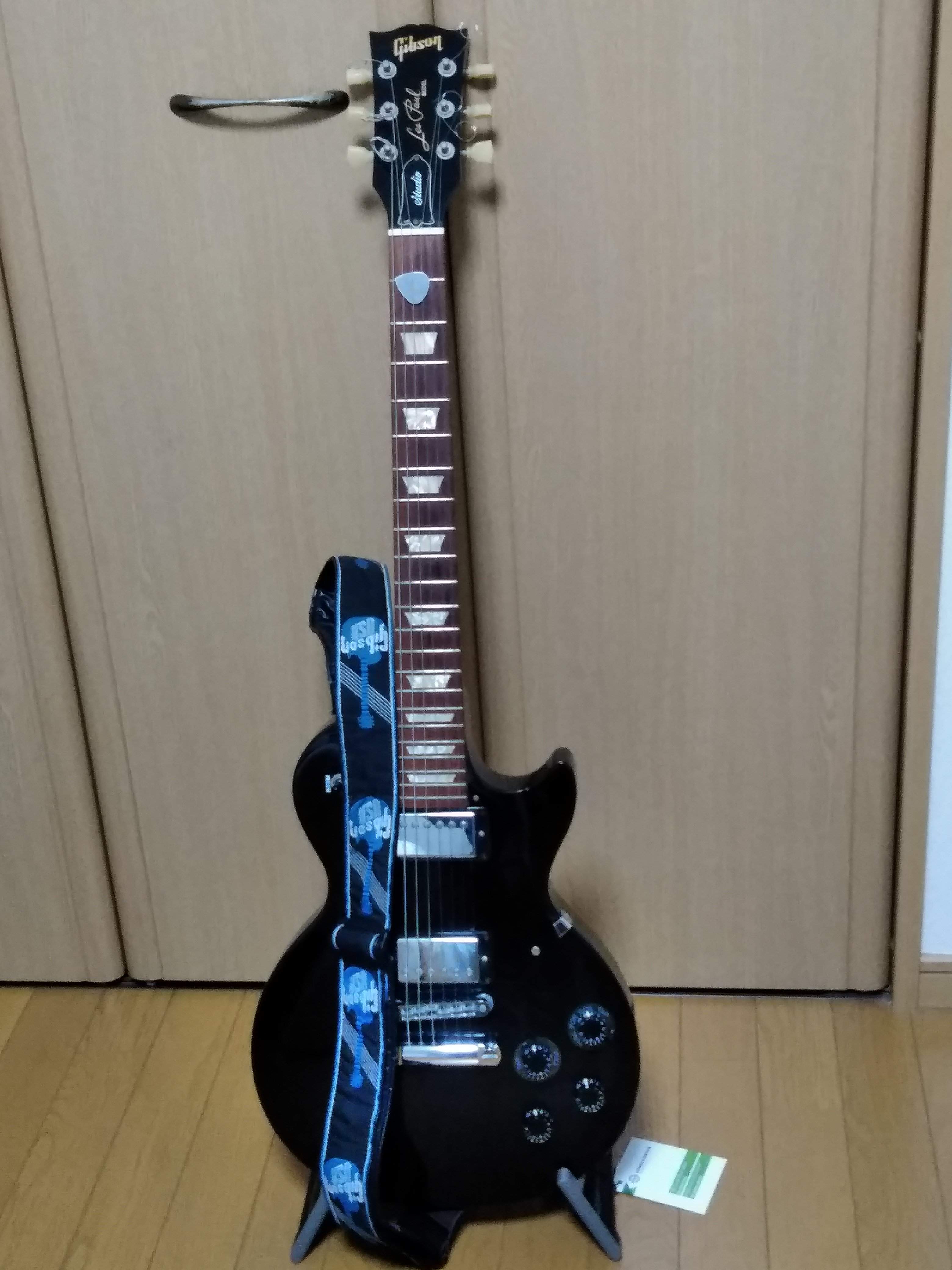 gibson les paul  studio  2013 model.jpg