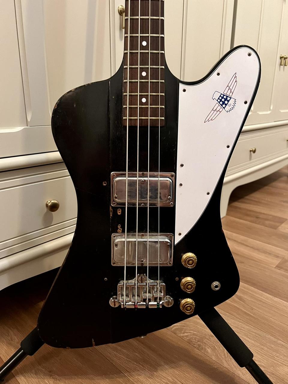 Gibson1976-1.jpg