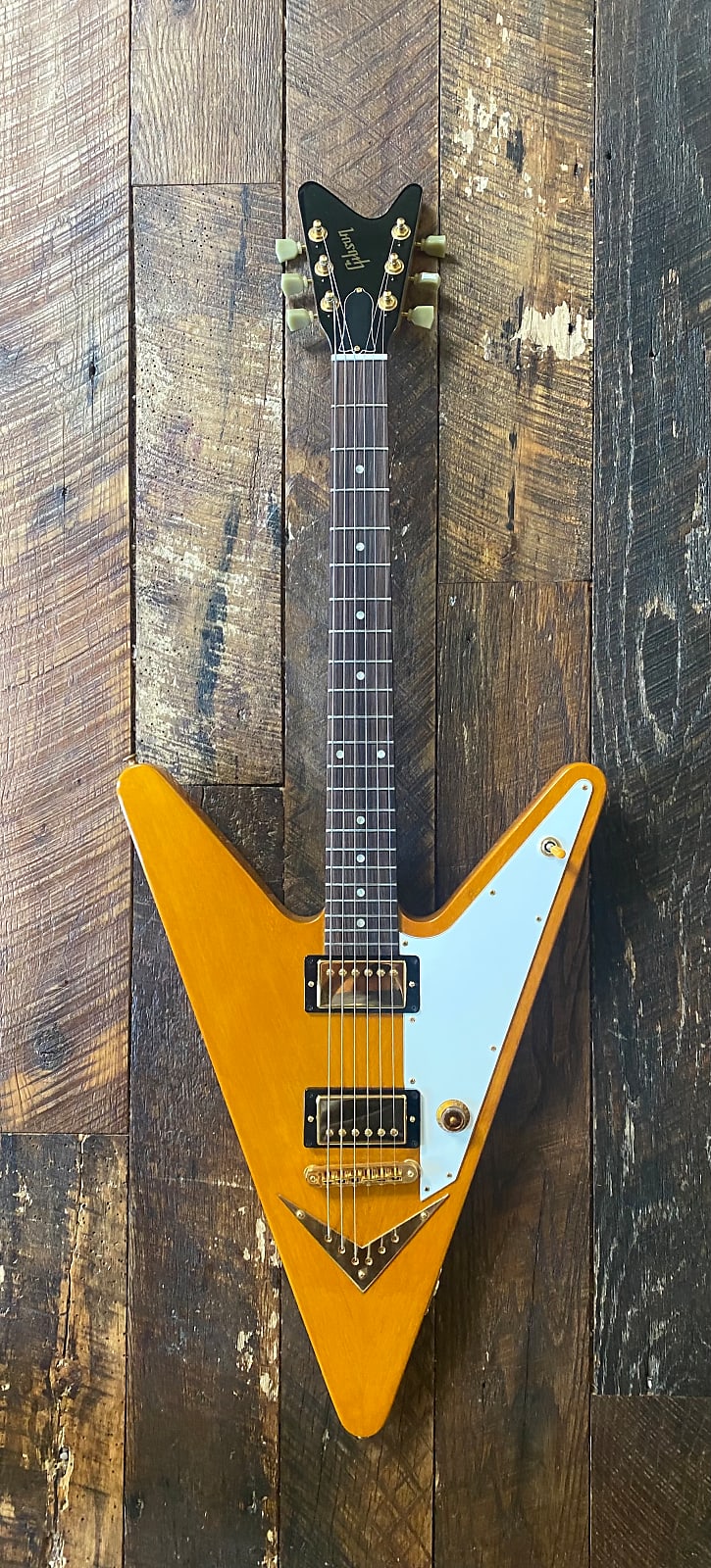 Gibson_reverse_FlyingV.jpg