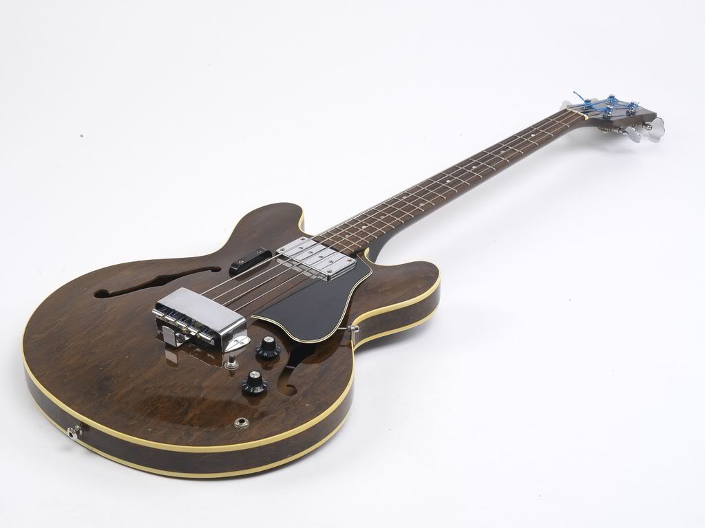 GibsonBass0033.jpg
