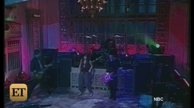 gif_ashlee_simpson_snl.gif