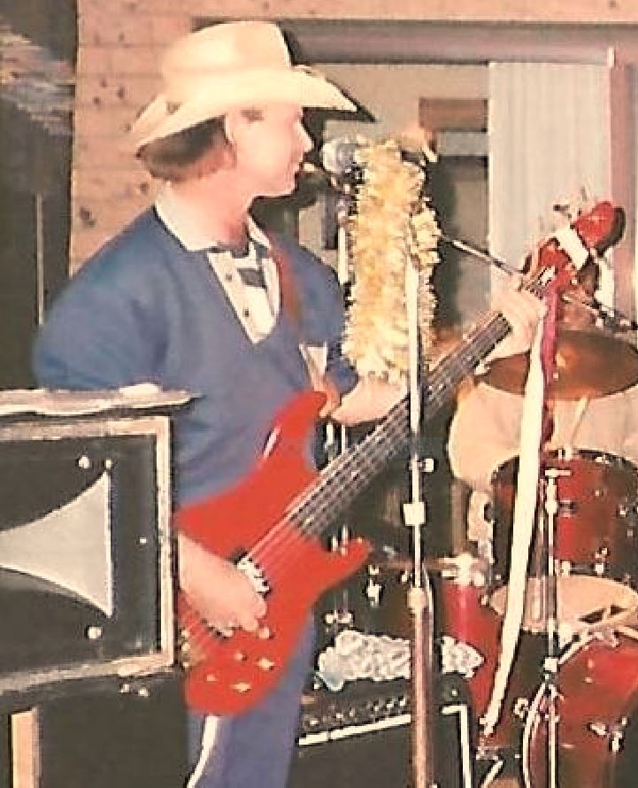 Giff Lucy and That Hat.JPG