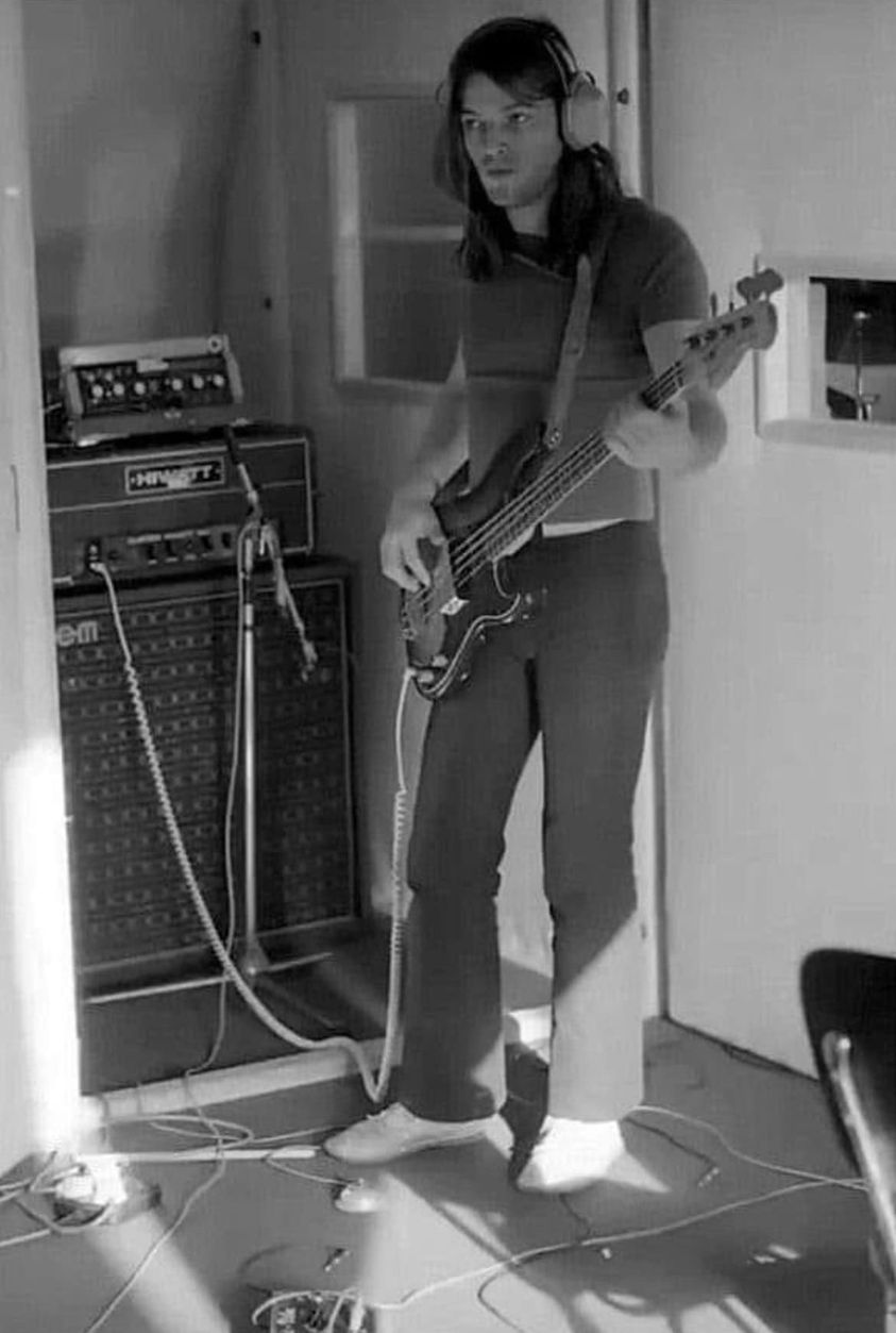Gilmour.jpg