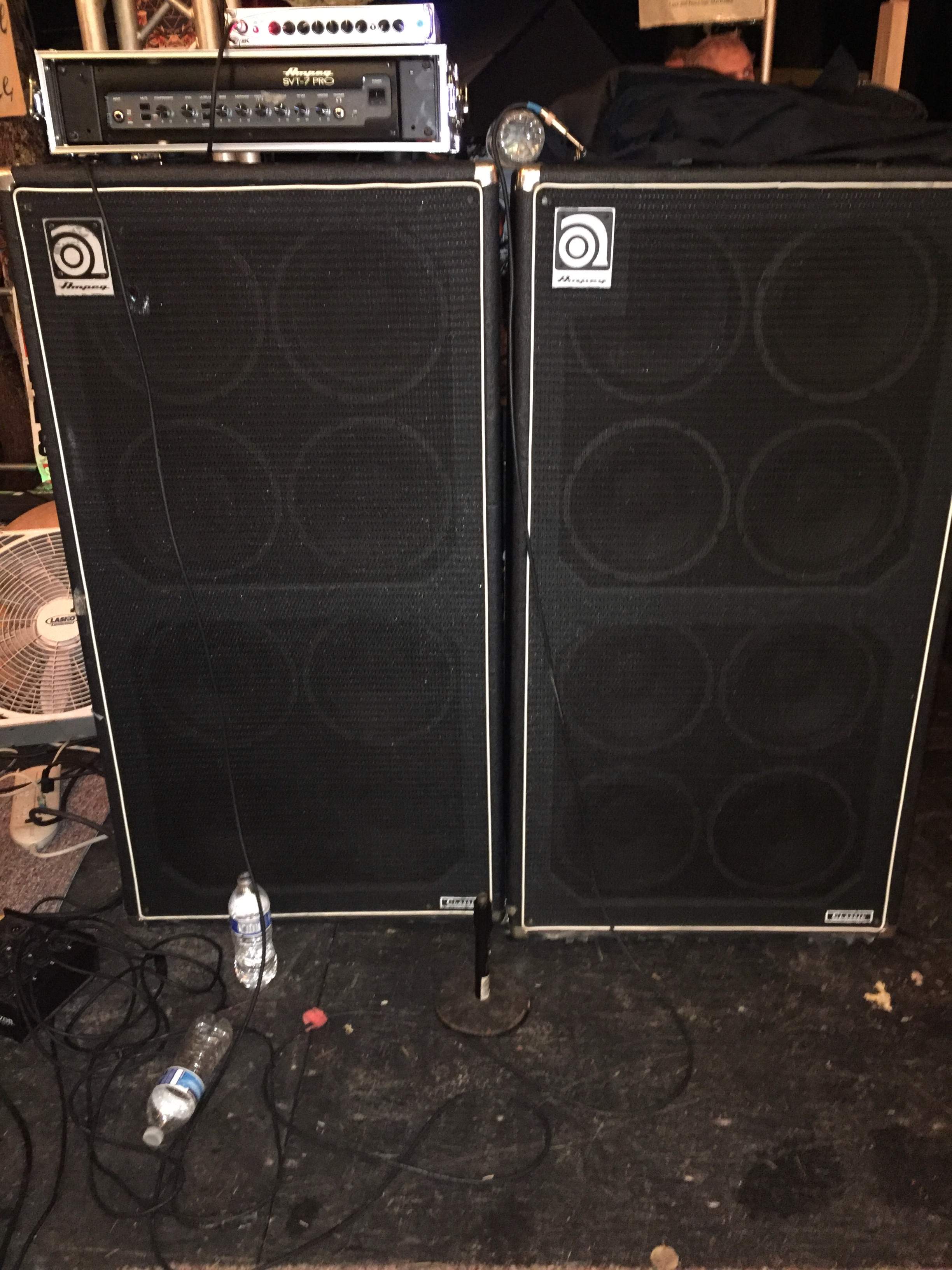 GK head with two SVT cabinets.jpeg