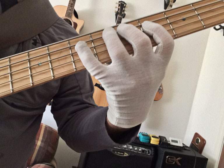 glove_bass.jpg