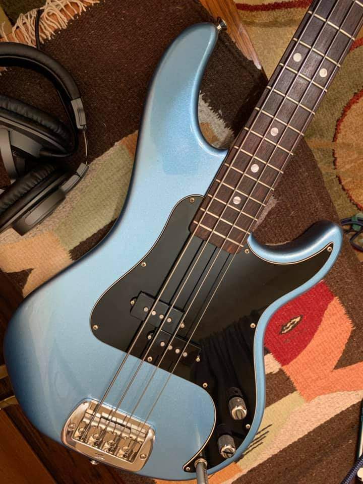 GnL with new pickups.jpg